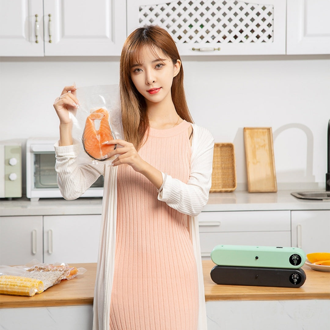 Household Food Vacuum Sealing Machine
